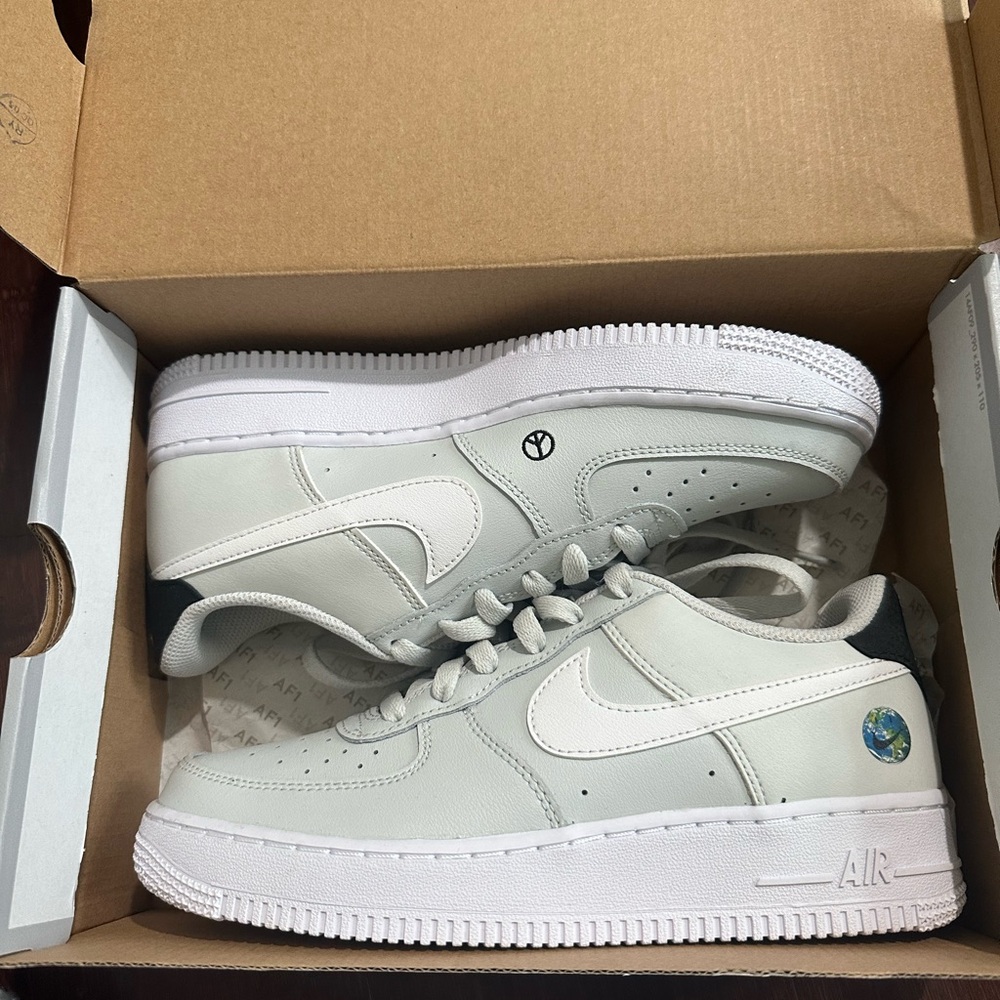 Nike Air Force 1